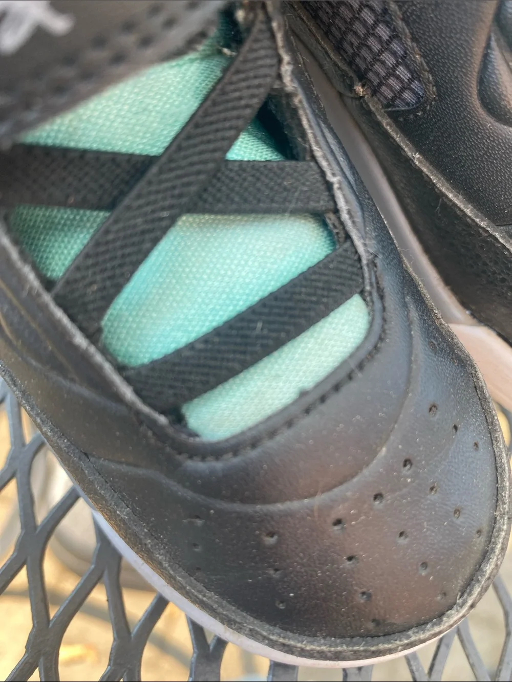 Preowned toddler boy Black and Mint Jordan 'Flight' High-Top Sneakers 8 C good